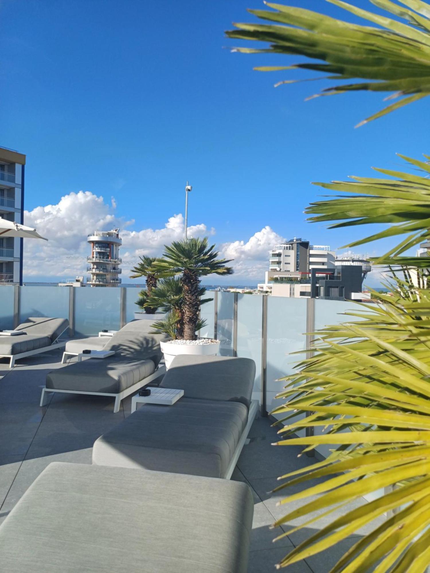 Monaco Suites Hotel Lignano Sabbiadoro Kültér fotó
